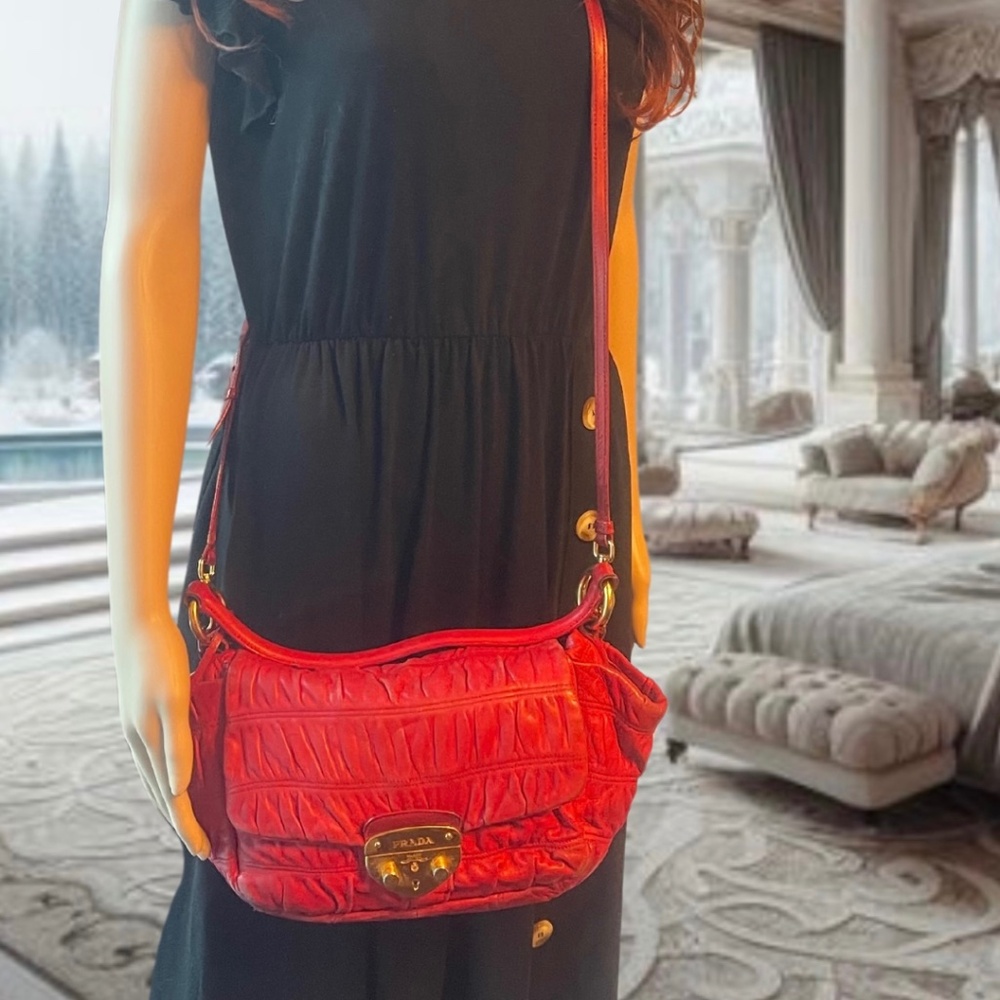 Auth Prada Pattina in Dressy Gaufre Rosso (Red) Tu Messenger Purse Bag Crossbody